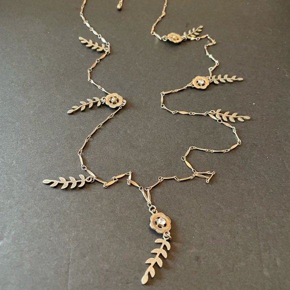 Necklace - Picture 2 of 3